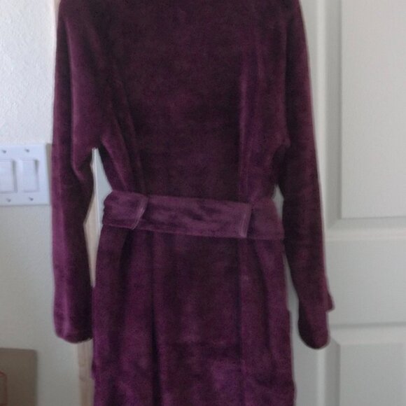 VICTORIA'S SECRET WOMEN'S ROBE XS NWT! - Picture 3 of 5